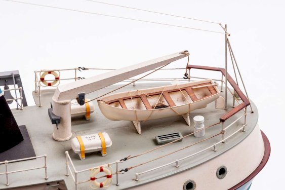 Billing Boats 1:50 Nordkap - wooden hull