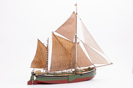 Billing Boats 1:67 Will Everard -Wooden hull