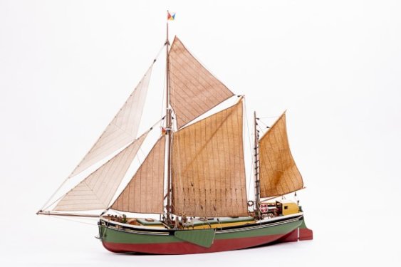 Billing Boats 1:67 Will Everard -Wooden hull