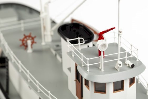 Billing Boats 1:50 Hoga Pearl Harbor Tugboat -Wooden hull