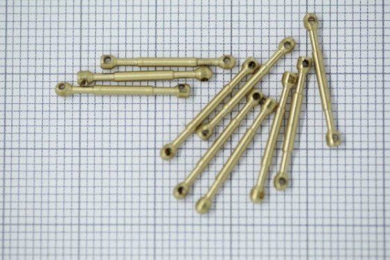 Billing Boats VANTSKRUE 18MM /10